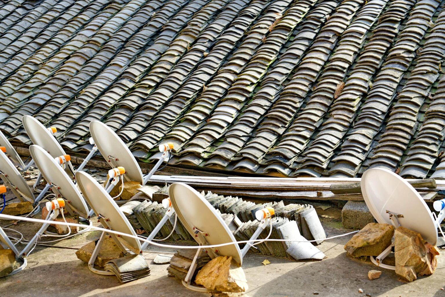 How Satellite Connectivity Is Coming to Standard Android Messaging Apps Smartphone positioned to communicate with satellite for messaging connectivity