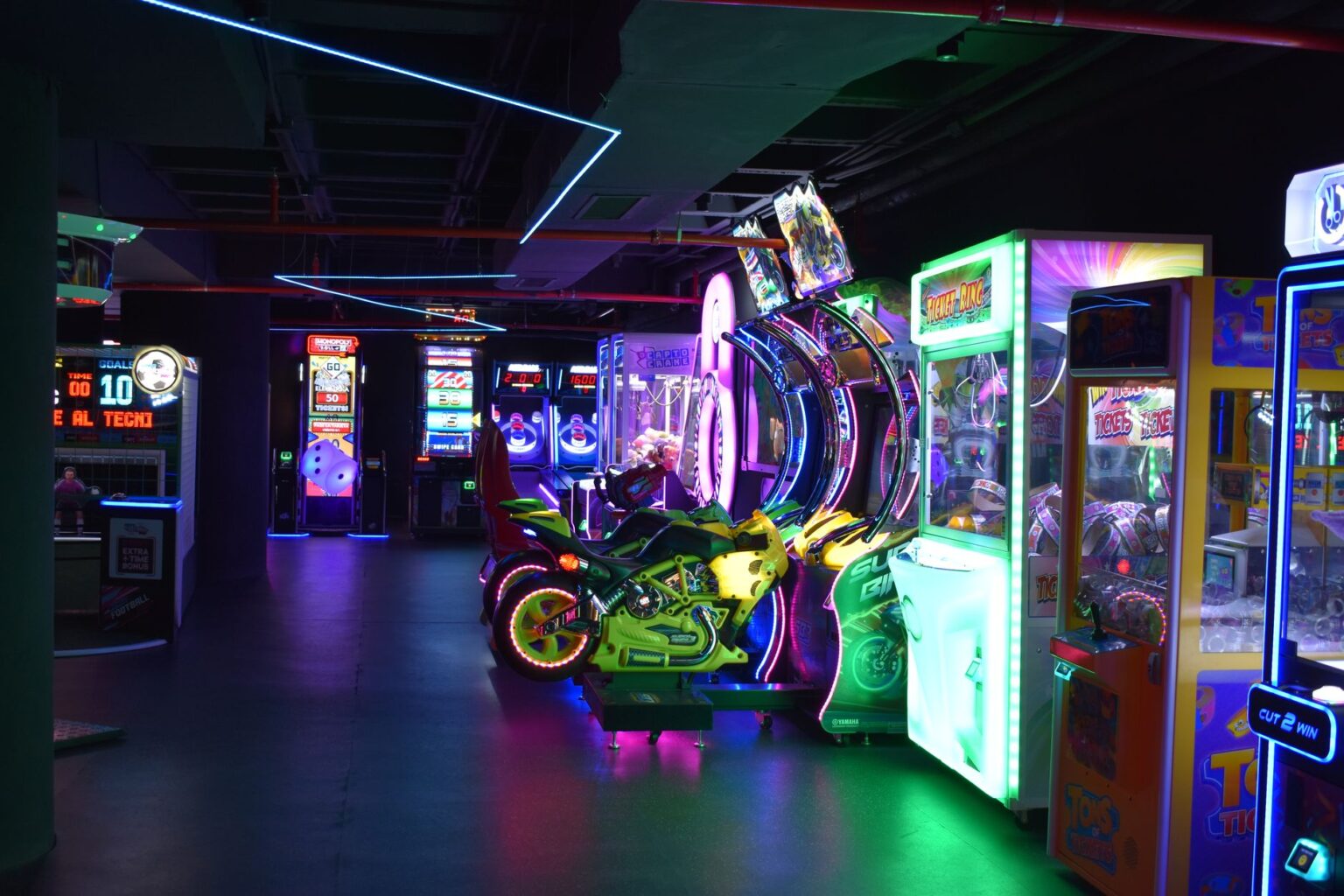 Ubisoft’s Far Cry 7 Silence Is Pulling Fans Back to Blood Dragon Neon-lit retro gaming setup evoking the visual style of 1980s action aesthetics